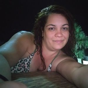 Meet your Posher, Dee